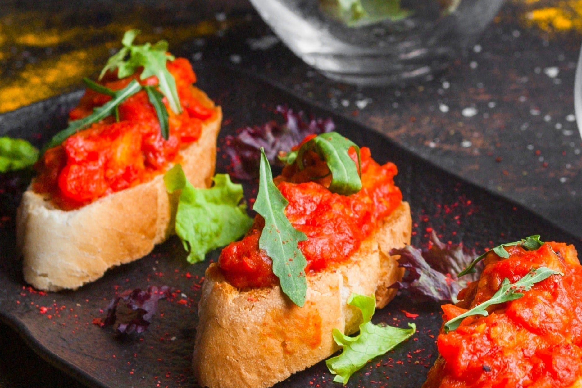 Bruschetta mit dem besonderen Etwas - Genussbote