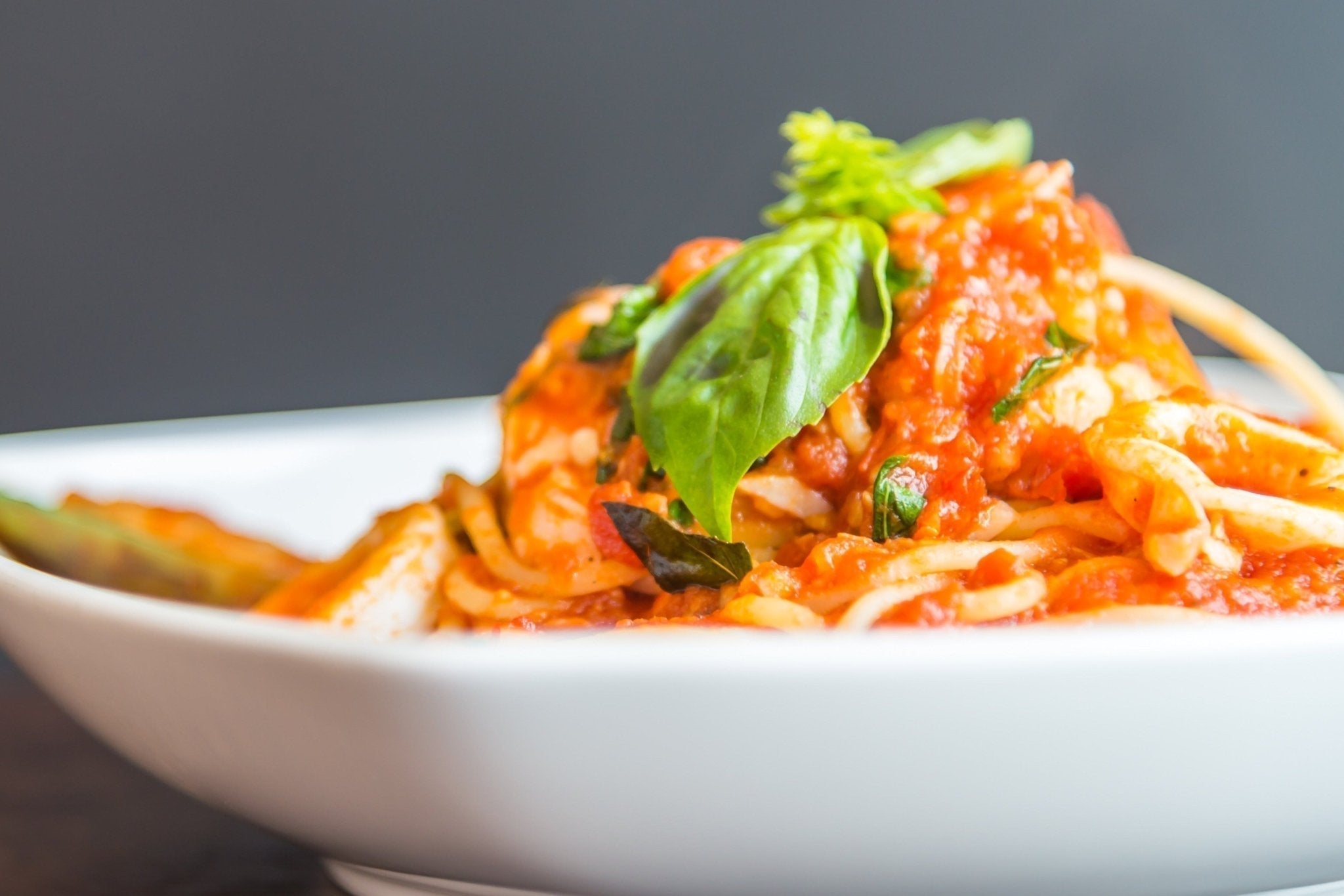 Italienische Nudelsauce mit frischem Gemüse - Genussbote