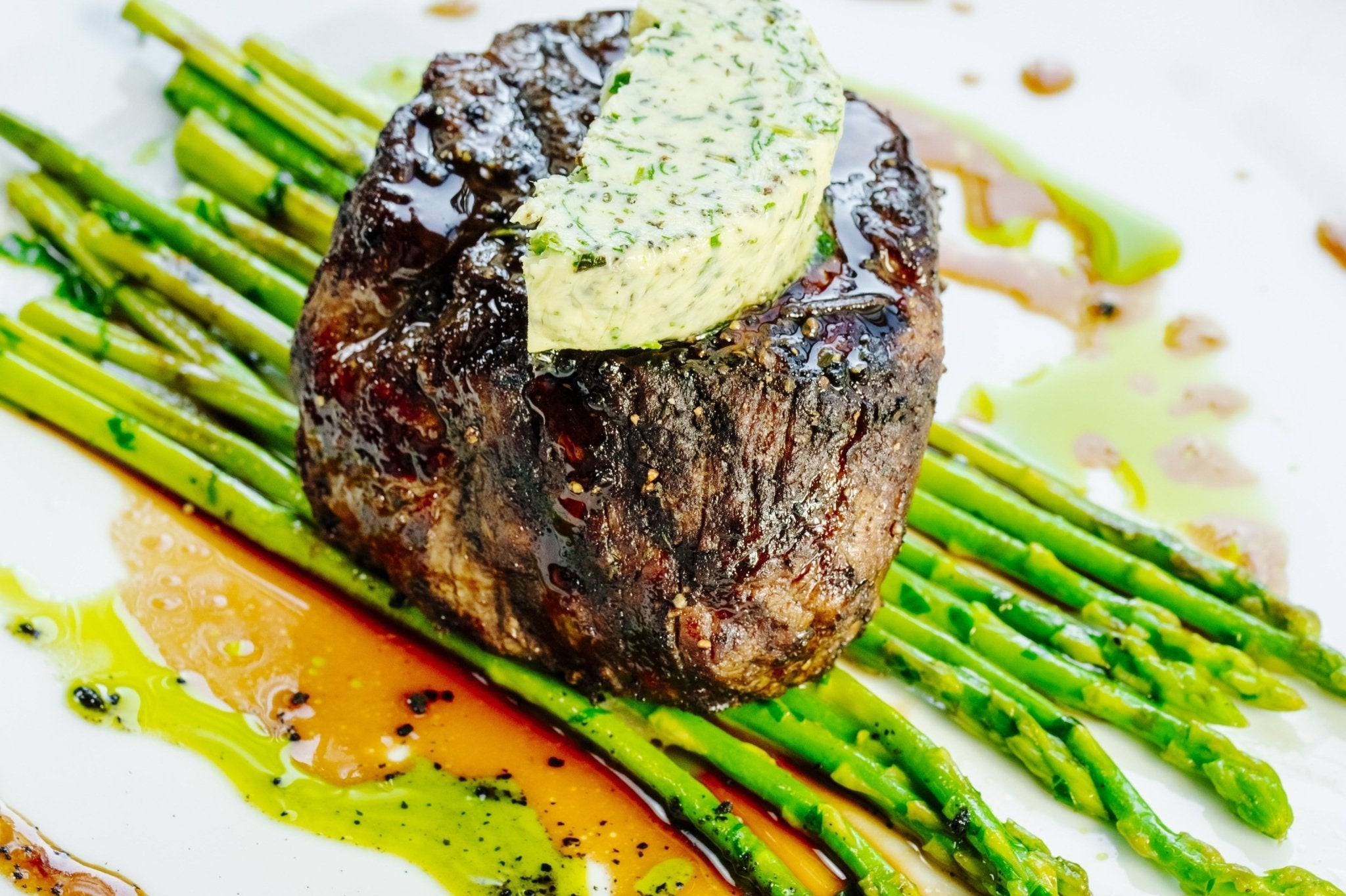 Entrecôte Steaks mit Chimichurri - Genussbote