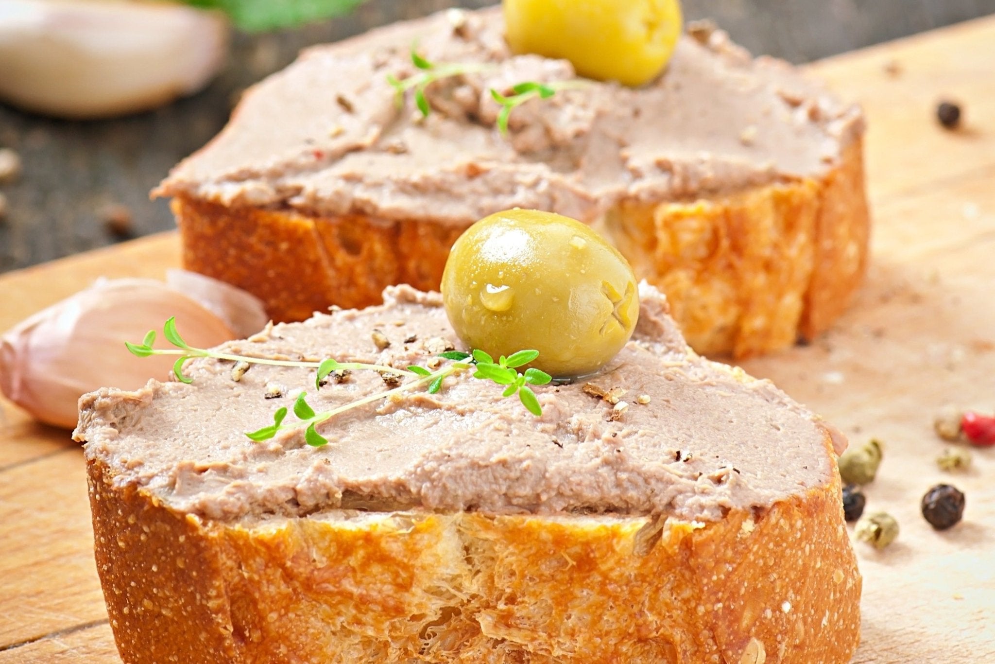 Geflügelcreme mit Delikatess Trüffel-Pastete von weißen Trüffeln (70% Trüffel) - Genussbote